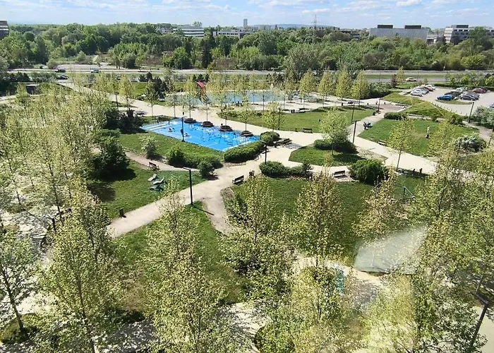 Orlinskiego 아파트